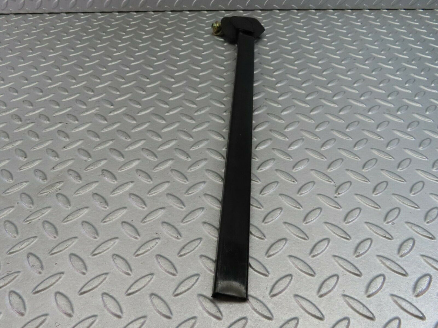 7724 Mercedes-Benz S123 230TE Wagon Seat Belt Runner With Cover Left