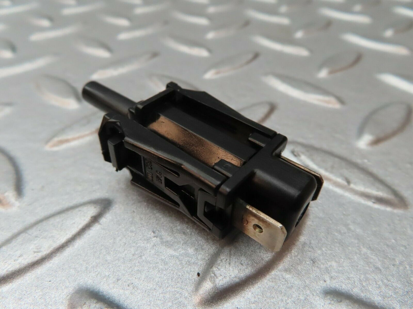 4206 Mercedes-Benz V123 240D LWB Door Contact Switch 0015458714