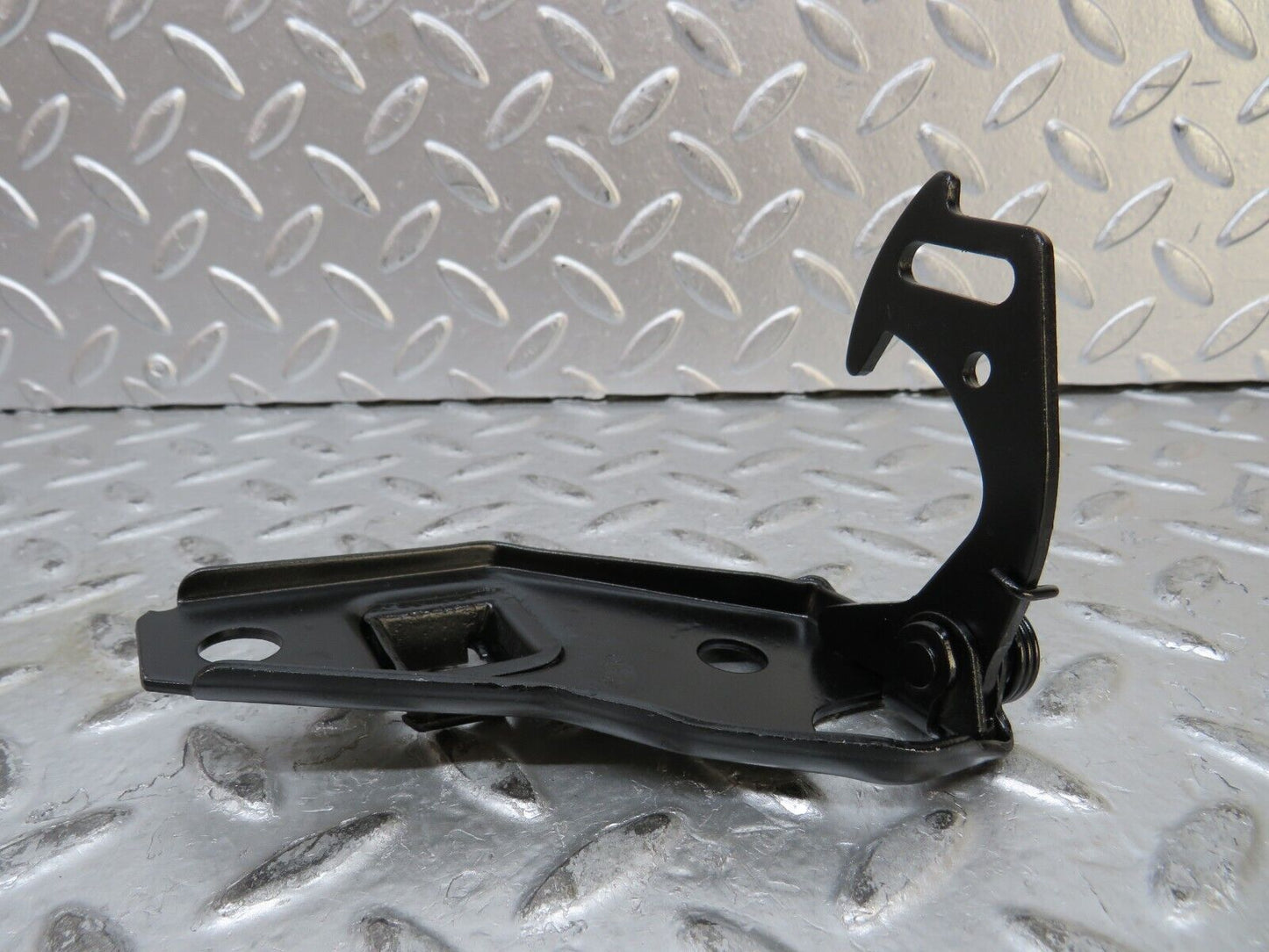 27692 Mercedes-Benz S124 300TE Wagon Bonnet Release Latch 1248800360