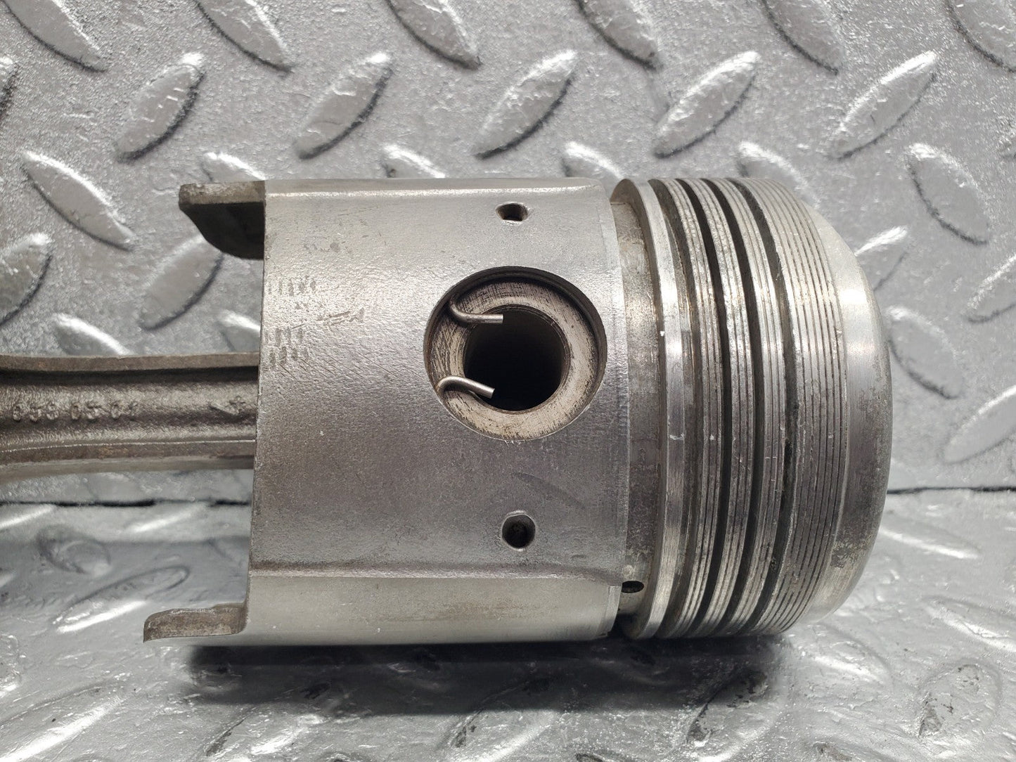 W112 piston with connecting rod used OEM