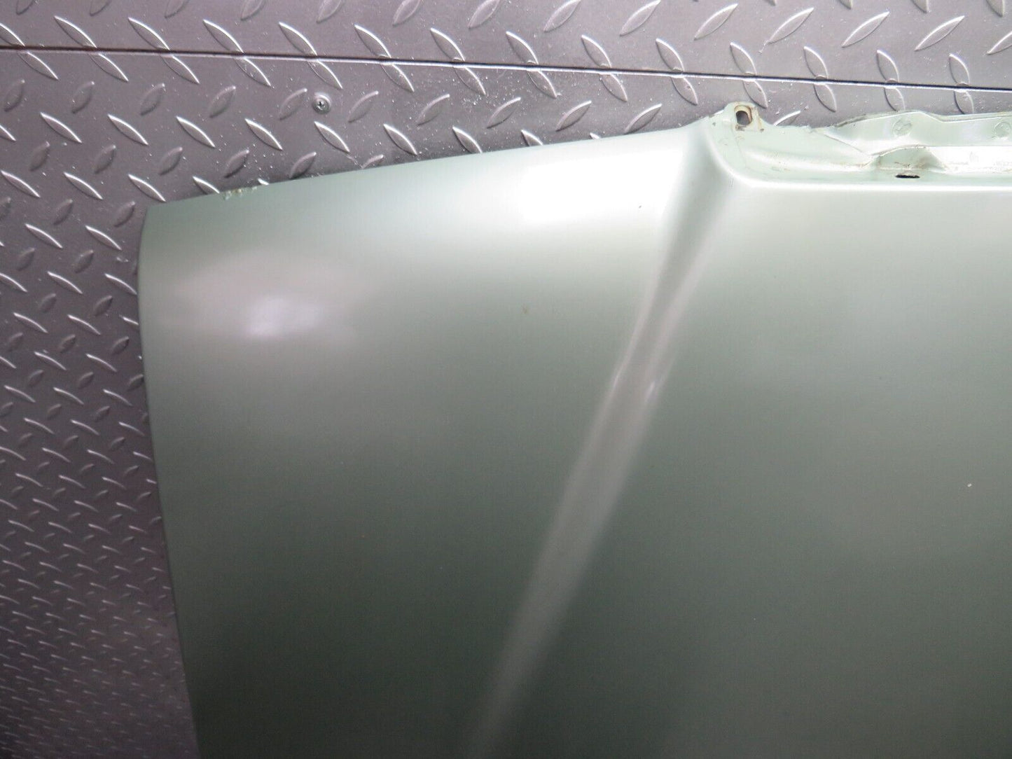 34255 Mercedes-Benz W124 260E Bonnet