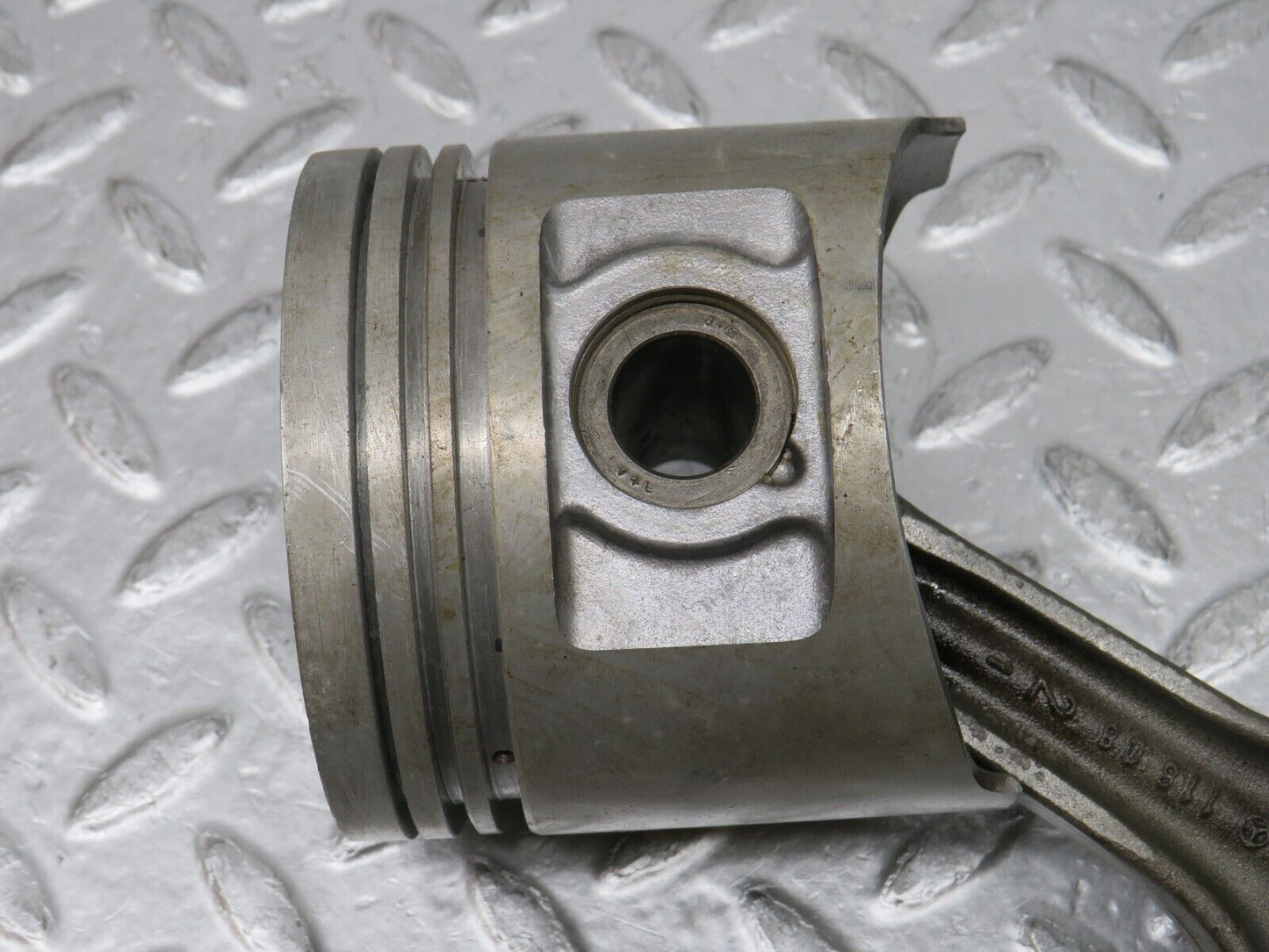 0004 Mercedes-Benz W116 350SE Piston With Connecting Rod 92.00 mm