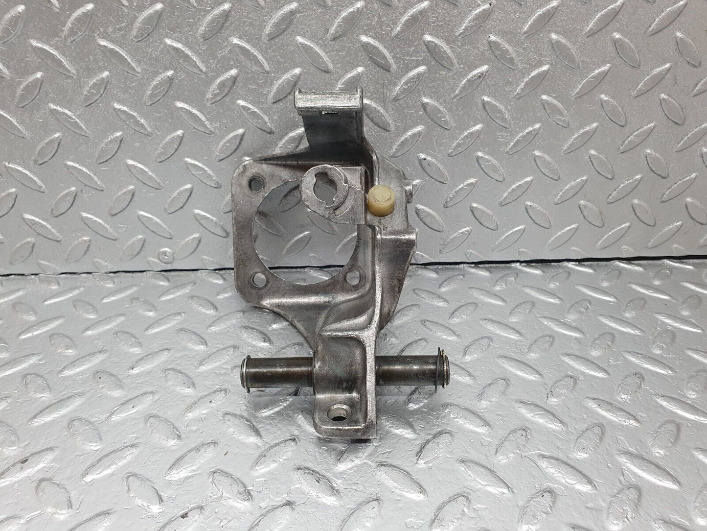 42707 Mercedes-Benz W201 190 Brake Pedal Bracket 1242900419