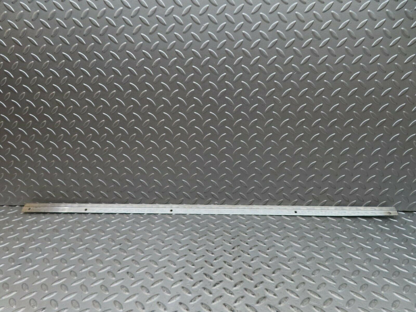 17890 Mercedes-Benz W116 450SEL Roof Chrome Moulding Trim Left Side
