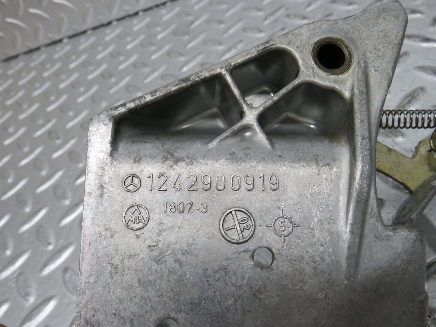 29030 Mercedes-Benz C124 320CE Coupe Brake Pedal Bracket 1242900919