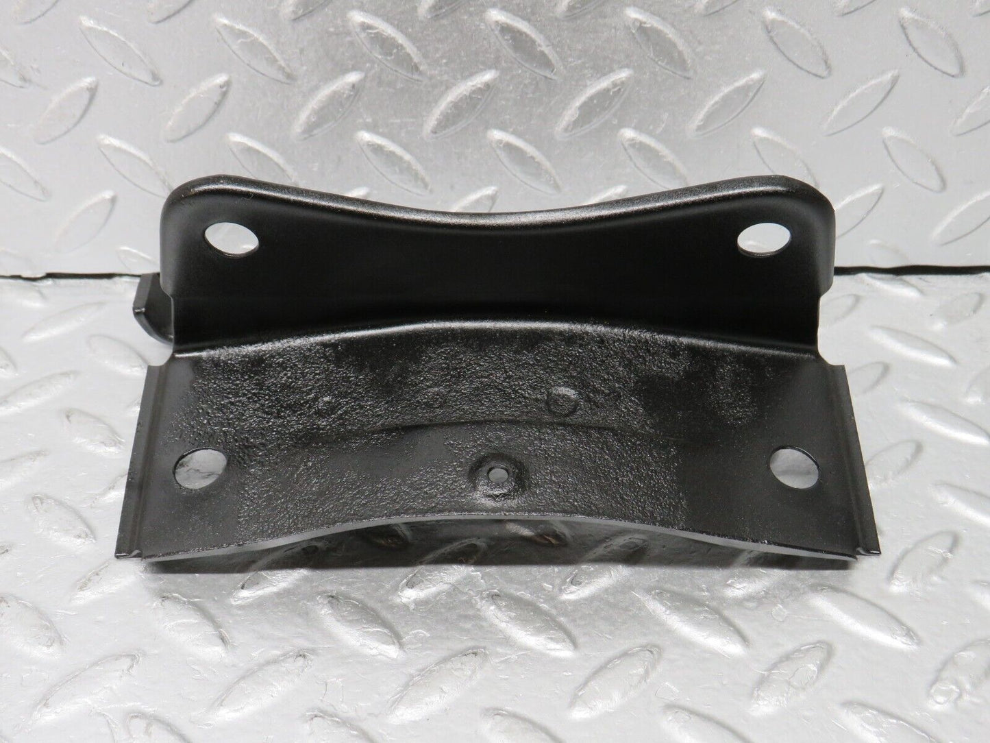 38146 Mercedes-Benz A124 320E Cabriolet Cardan Shaft Prop Shaft Support