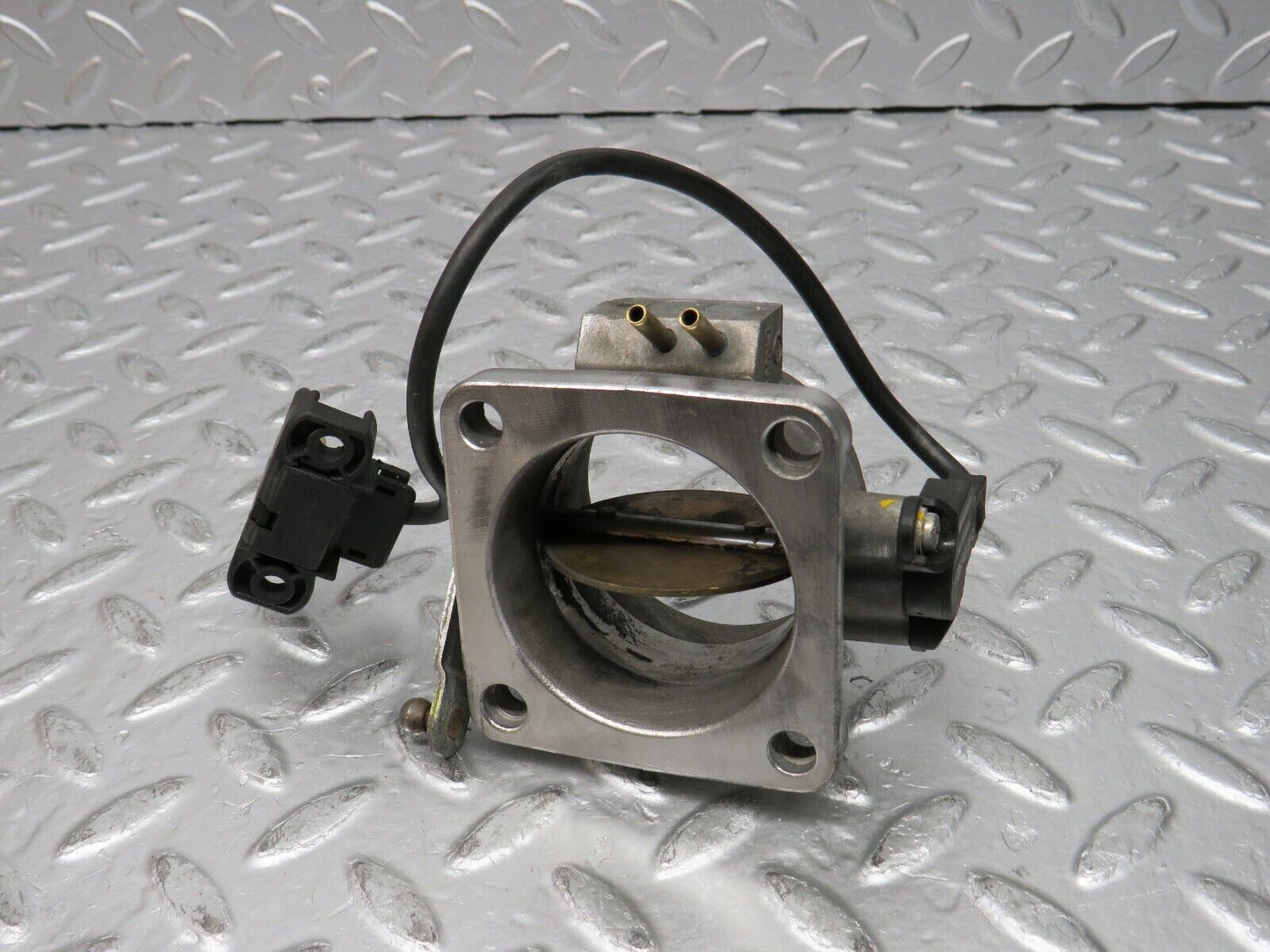 31742 Mercedes-Benz W201 190LE 1.8L Throttle Body Valve & Switch 0011409053
