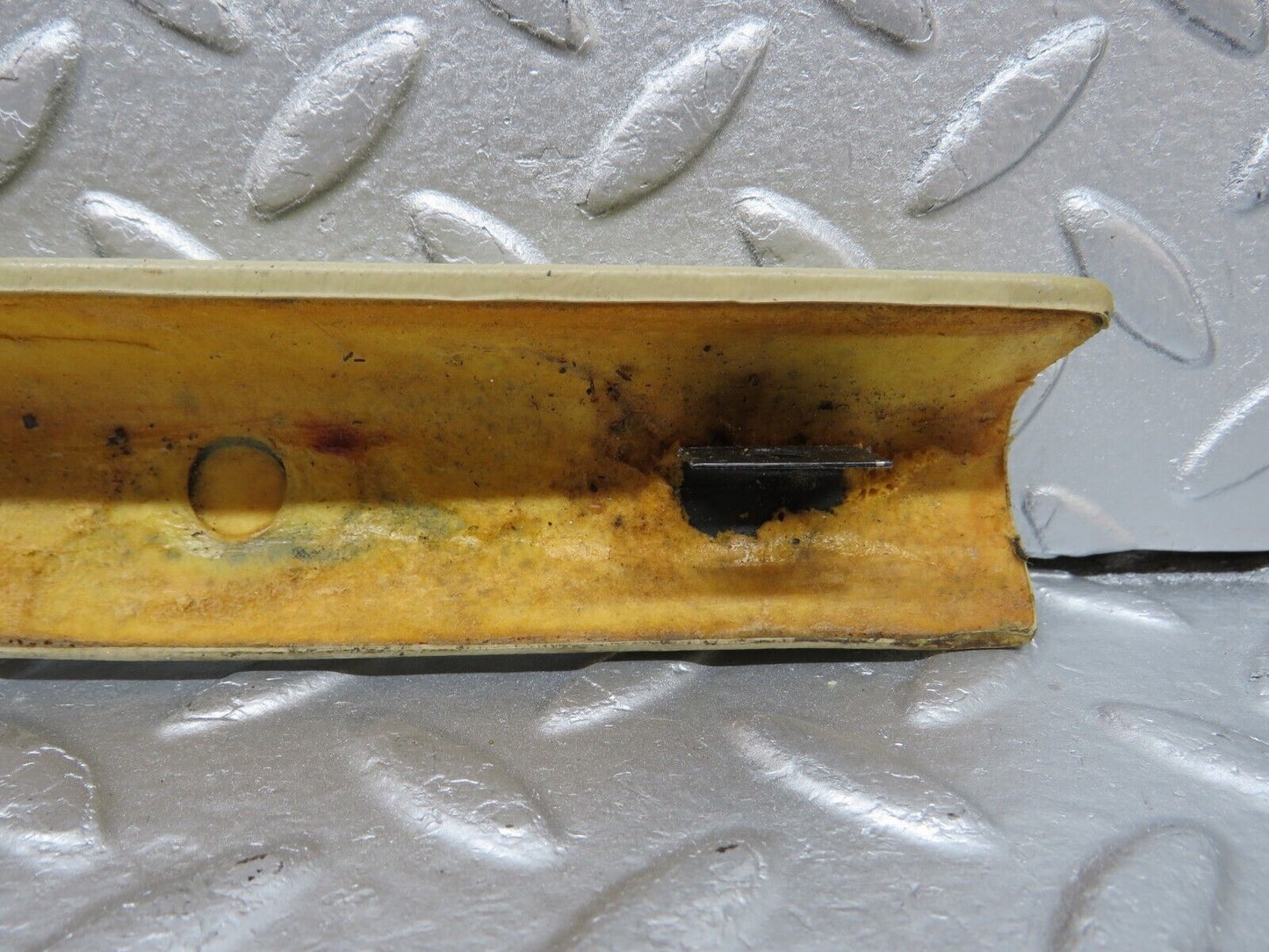 40192 Mercedes-Benz R107 Hardtop B Pillar Trim Right Side Beige
