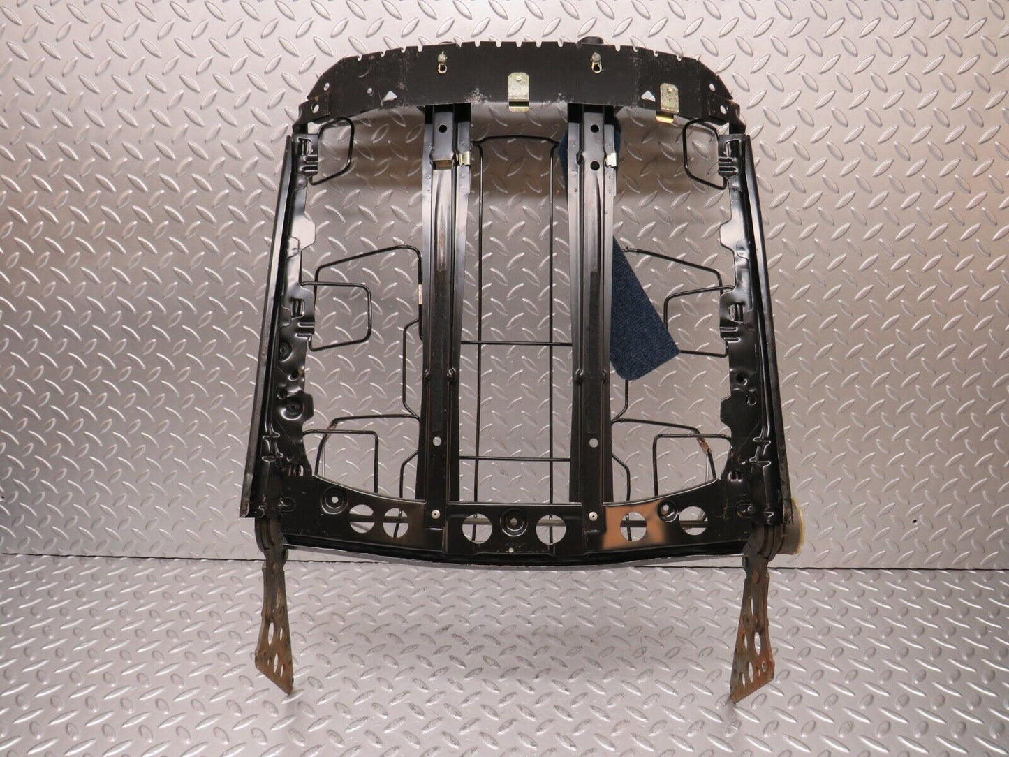 31171 Mercedes-Benz W123 230E Front Right Driver Seat Backrest