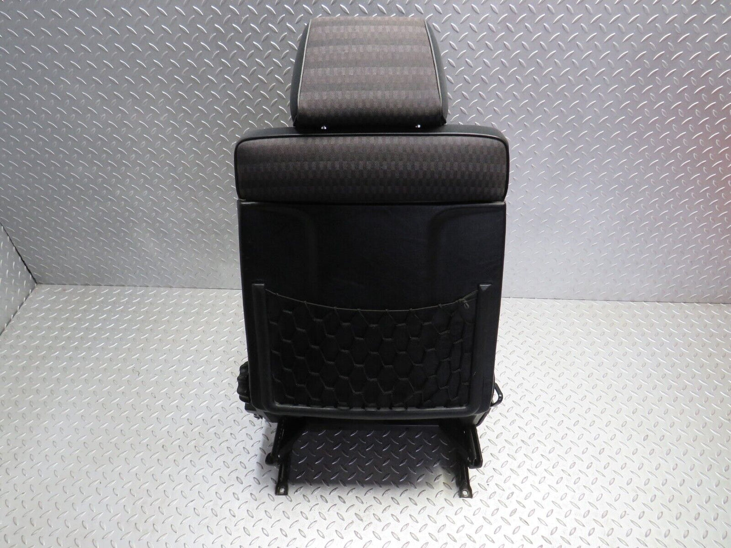 31576 Mercedes-Benz W201 190LE 1.8L Front Right Driver Seat Black