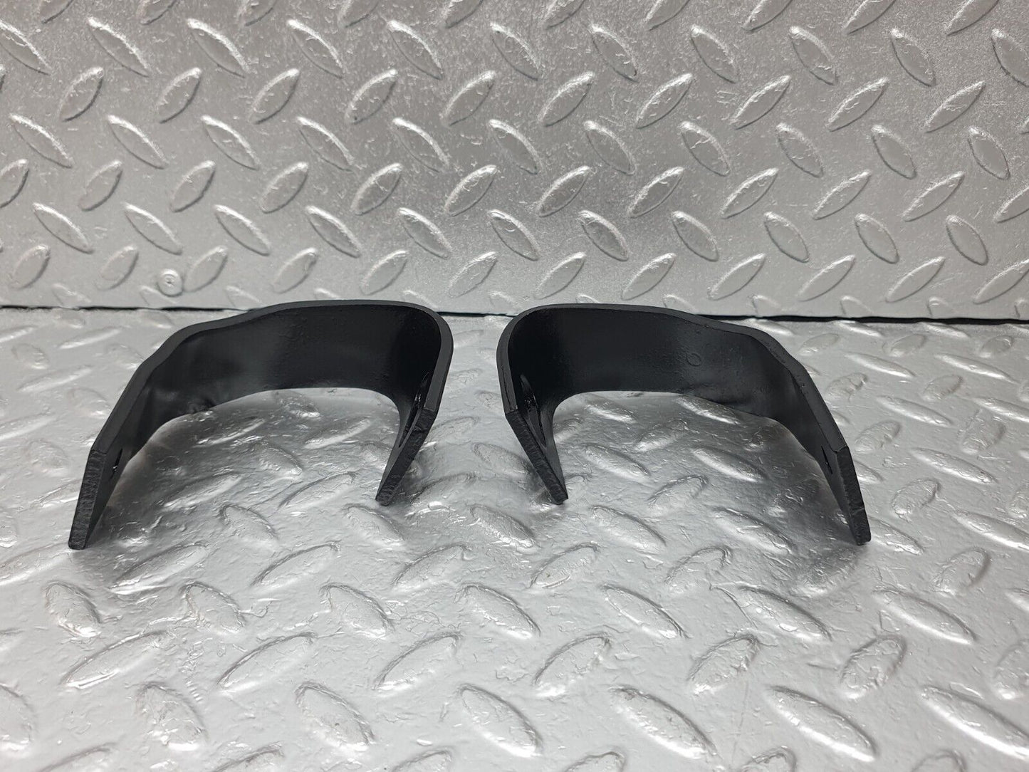 44219 Mercedes-Benz C123 230CE Coupe Front Bumper Bracket