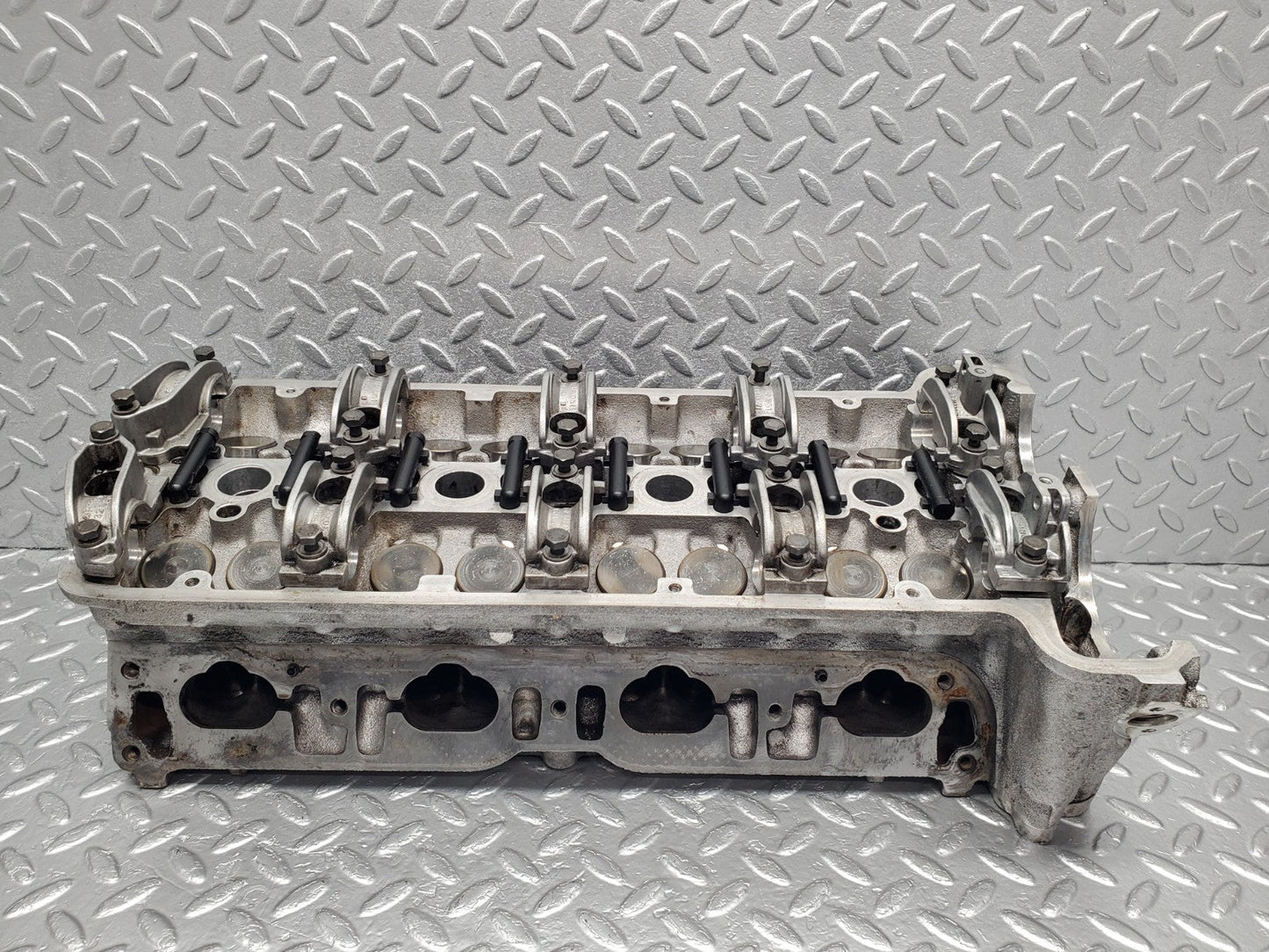 W140 cylinder head left side used OEM