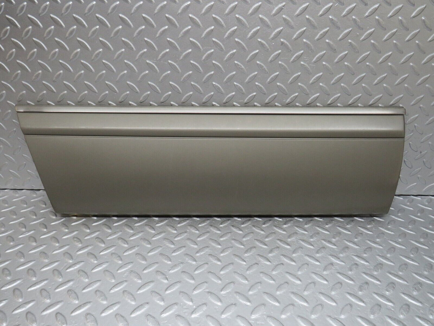 35965 Mercedes-Benz W126 420SE Rear Right Door Moulding Trim 1266904040
