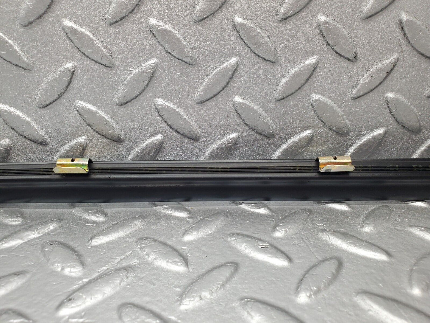 46976 Mercedes-Benz R129 320SL Coupe Left Door Seal Window Weatherstrip