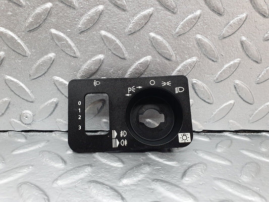 42938 Mercedes-Benz W201 190 Light Switch Trim Cover 2016890880