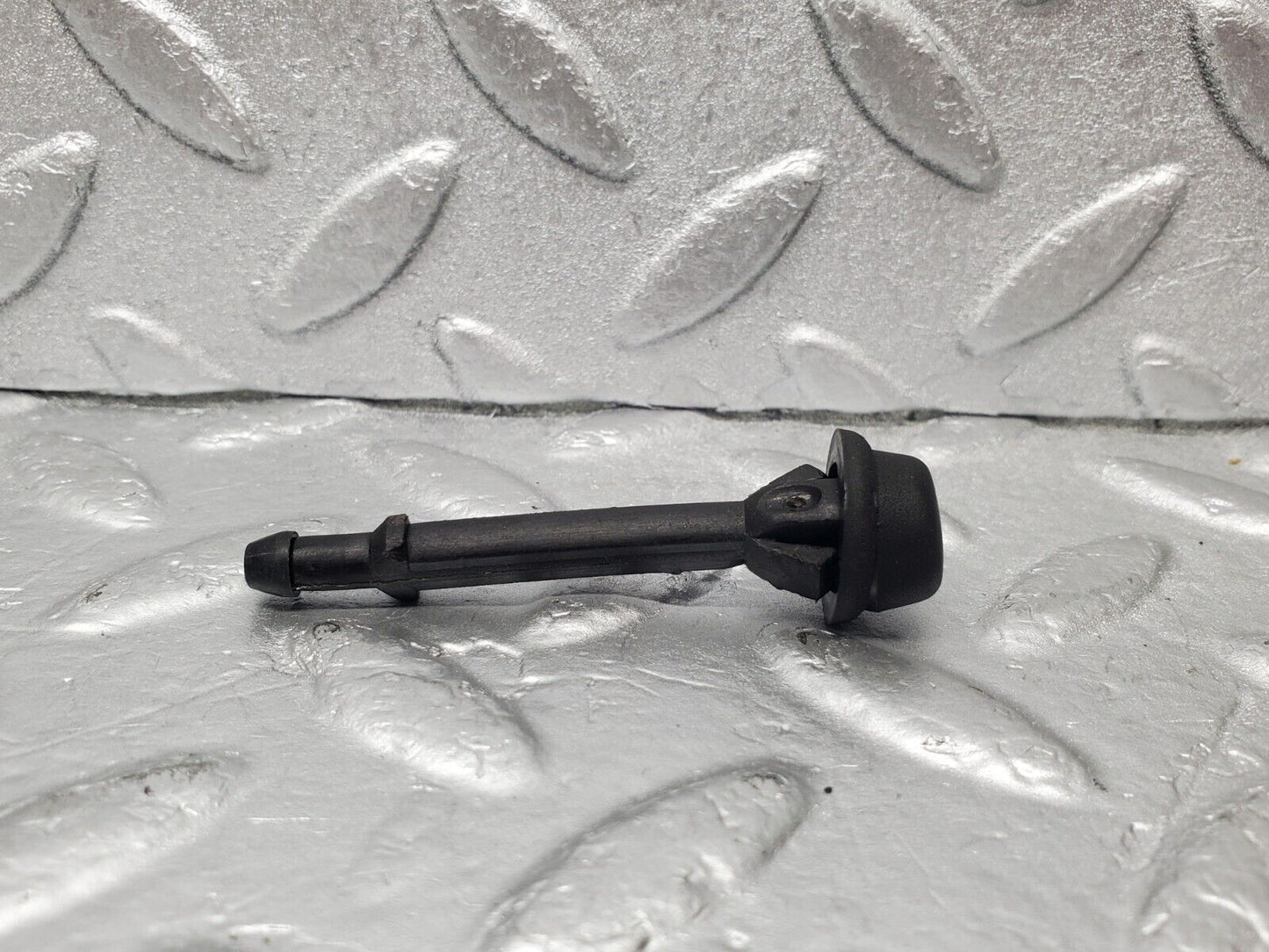 46669 Mercedes-Benz C123 280CE Coupe Windscreen Washer Nozzle