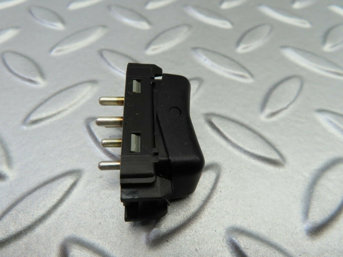 6470 Mercedes-Benz S124 E220 Wagon Rear Windscreen Defroster Switch 1298207410
