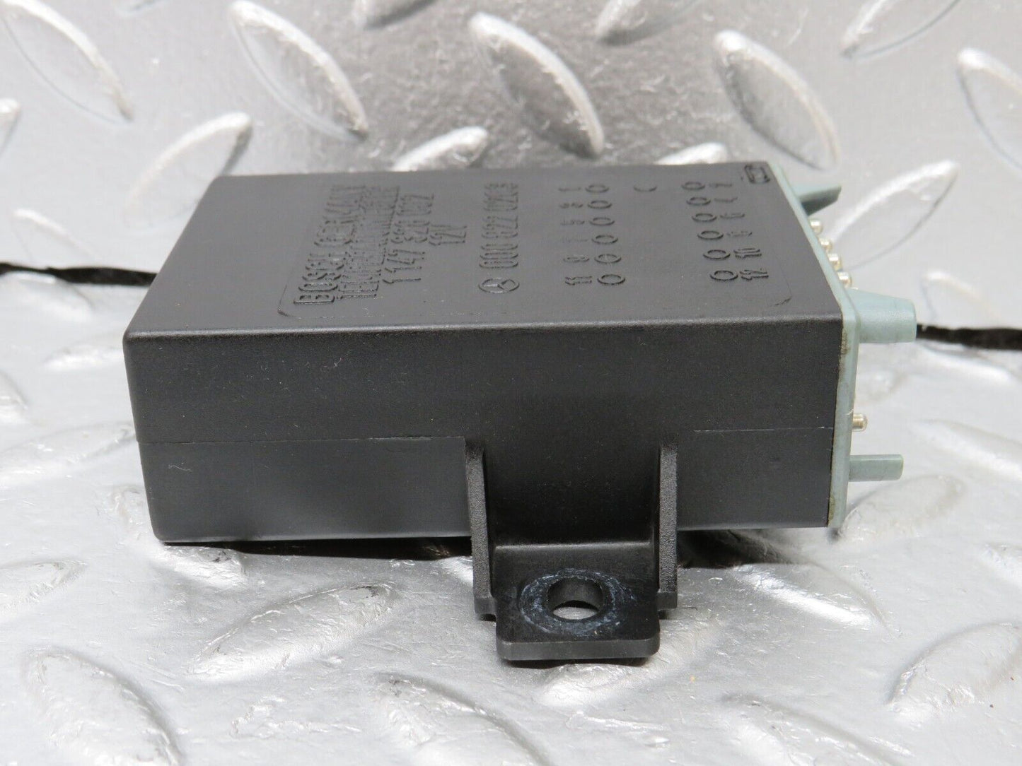 34422 Mercedes-Benz C126 380SEC Temperature Regulator Unit Bosch 1147328002