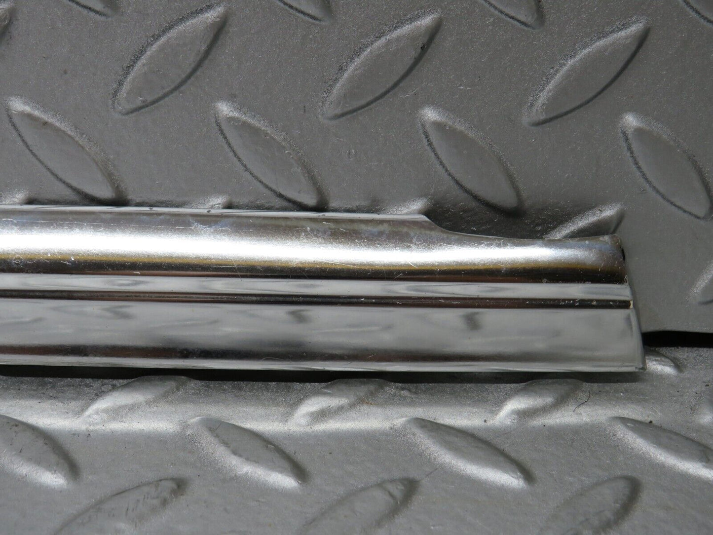 37315 Mercedes-Benz W109 300SEL Rear Left Door Chrome Moulding Trim
