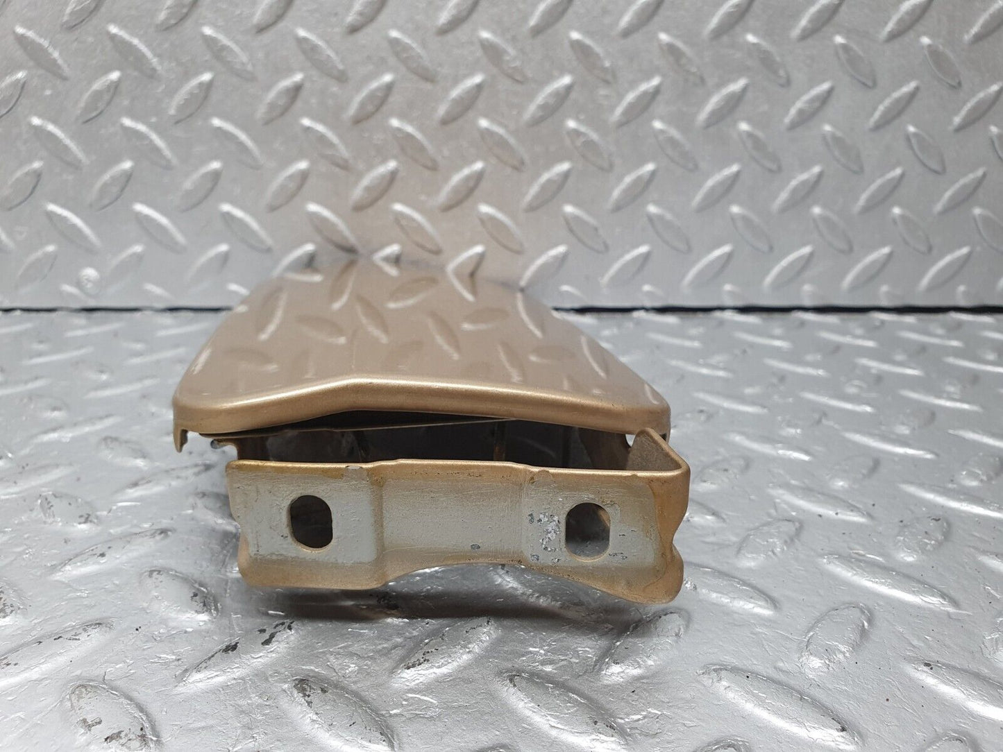 41473 Mercedes-Benz W124 200E Fuel Tank Flap Cap 1245841639