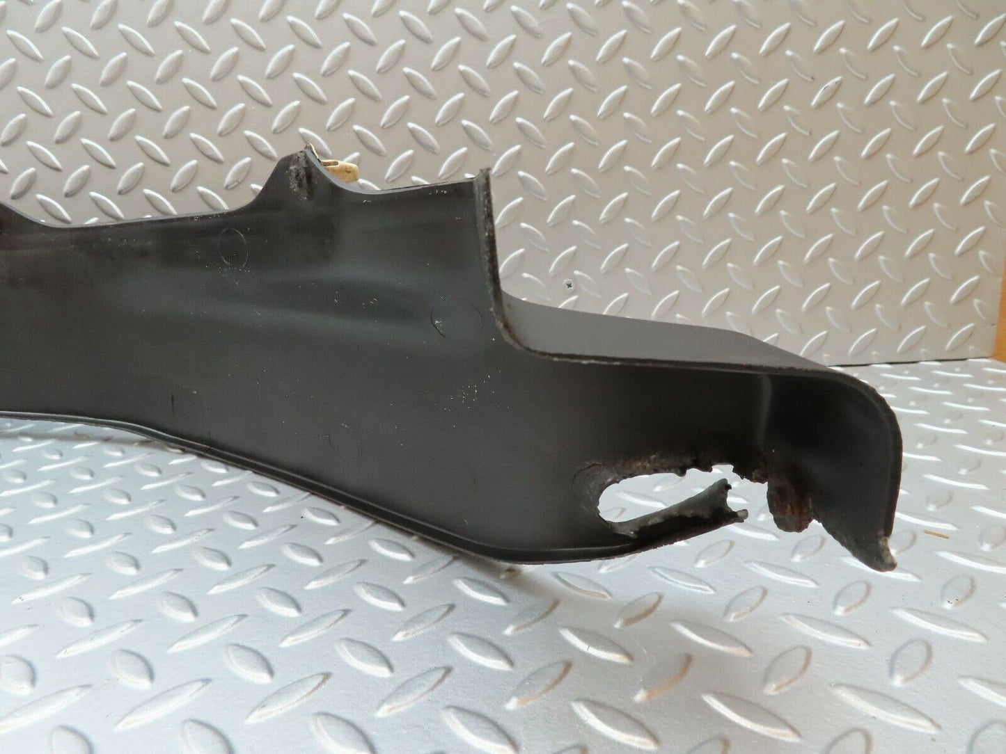 3984 Mercedes-Benz S123 200T Wagon Front Left Plastic Inner Fender 1238840535