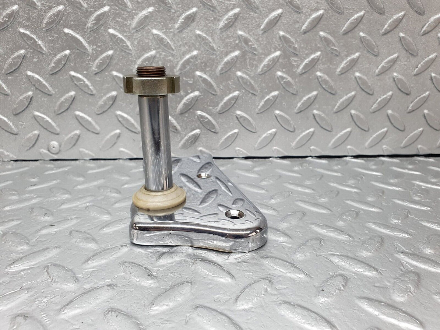43330 Mercedes-Benz W108 280SE Front Left Seat Chrome