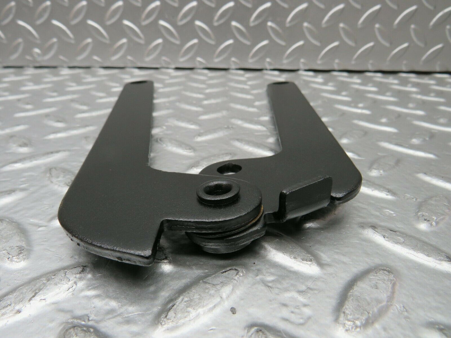 22869 Mercedes-Benz C107 450SLC Coupe Bonnet Hinge Right Side