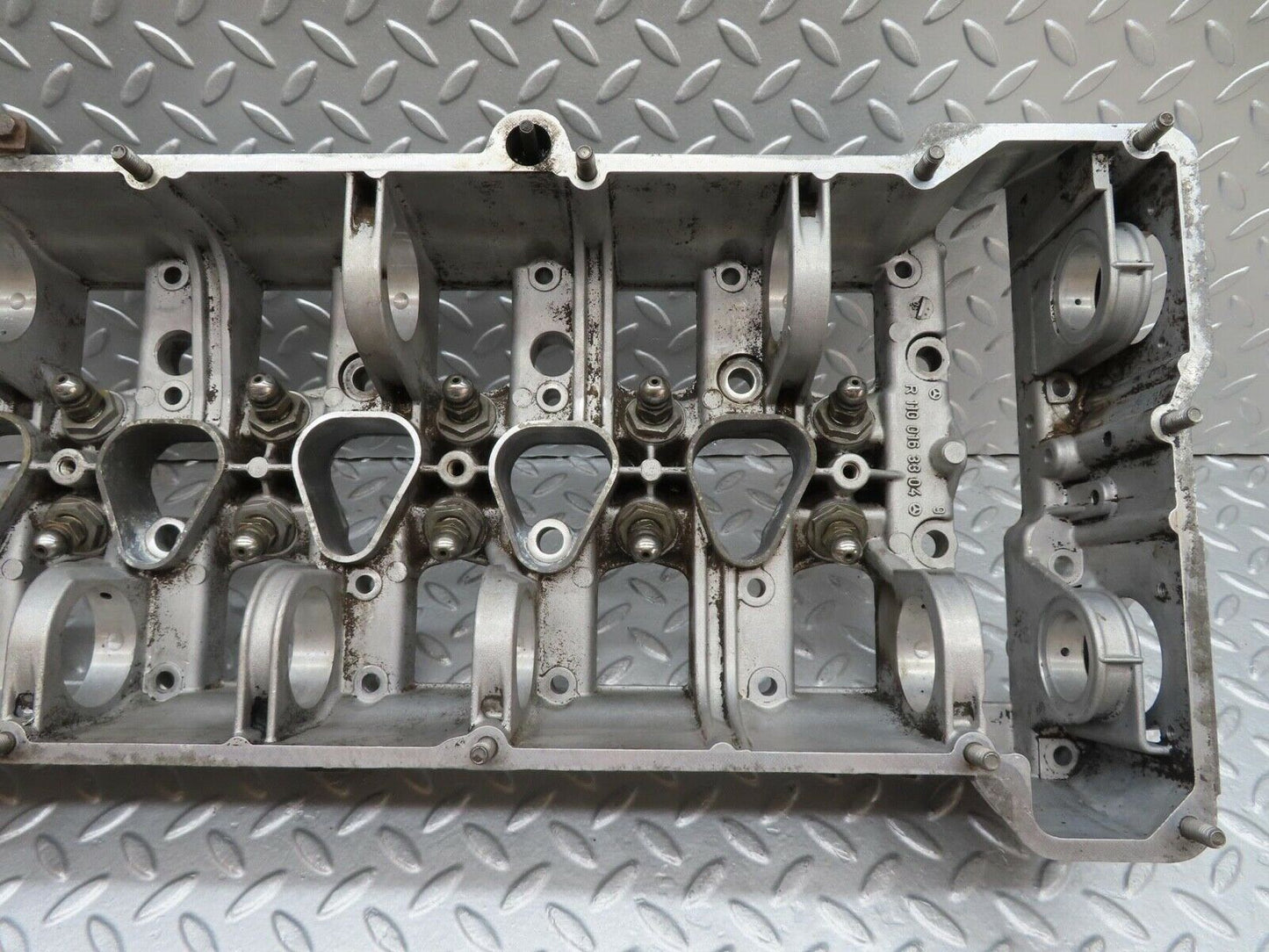 16071 Mercedes-Benz W123 280E Camshaft Bearing Casing 1100163304