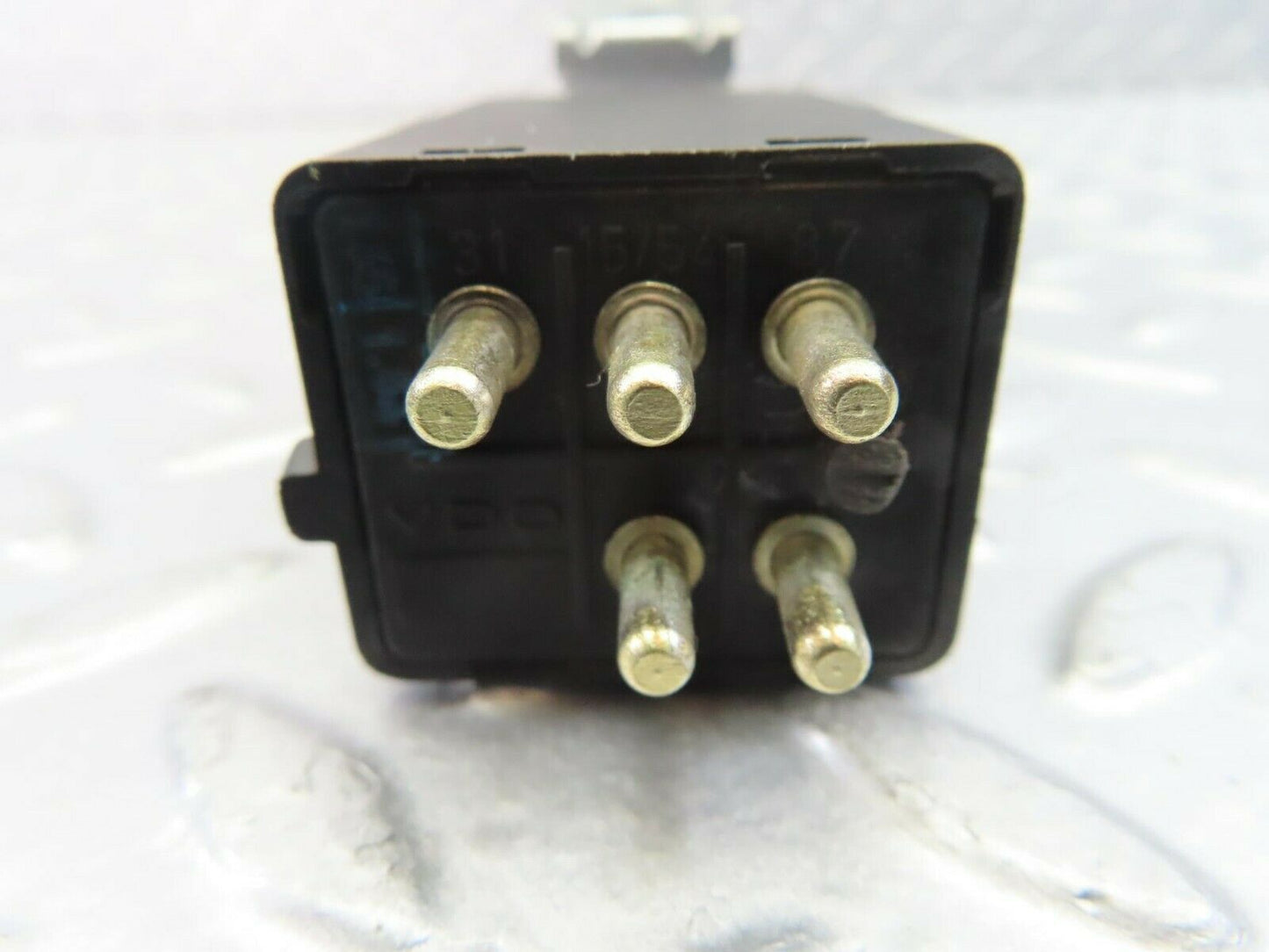 10729 Mercedes-Benz W123 230E Rear Heated Window Relay 1078200010