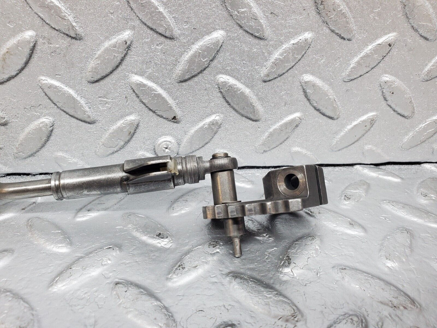 44572 Mercedes-Benz W123 280E Automatic Gearbox Linkage 722.309