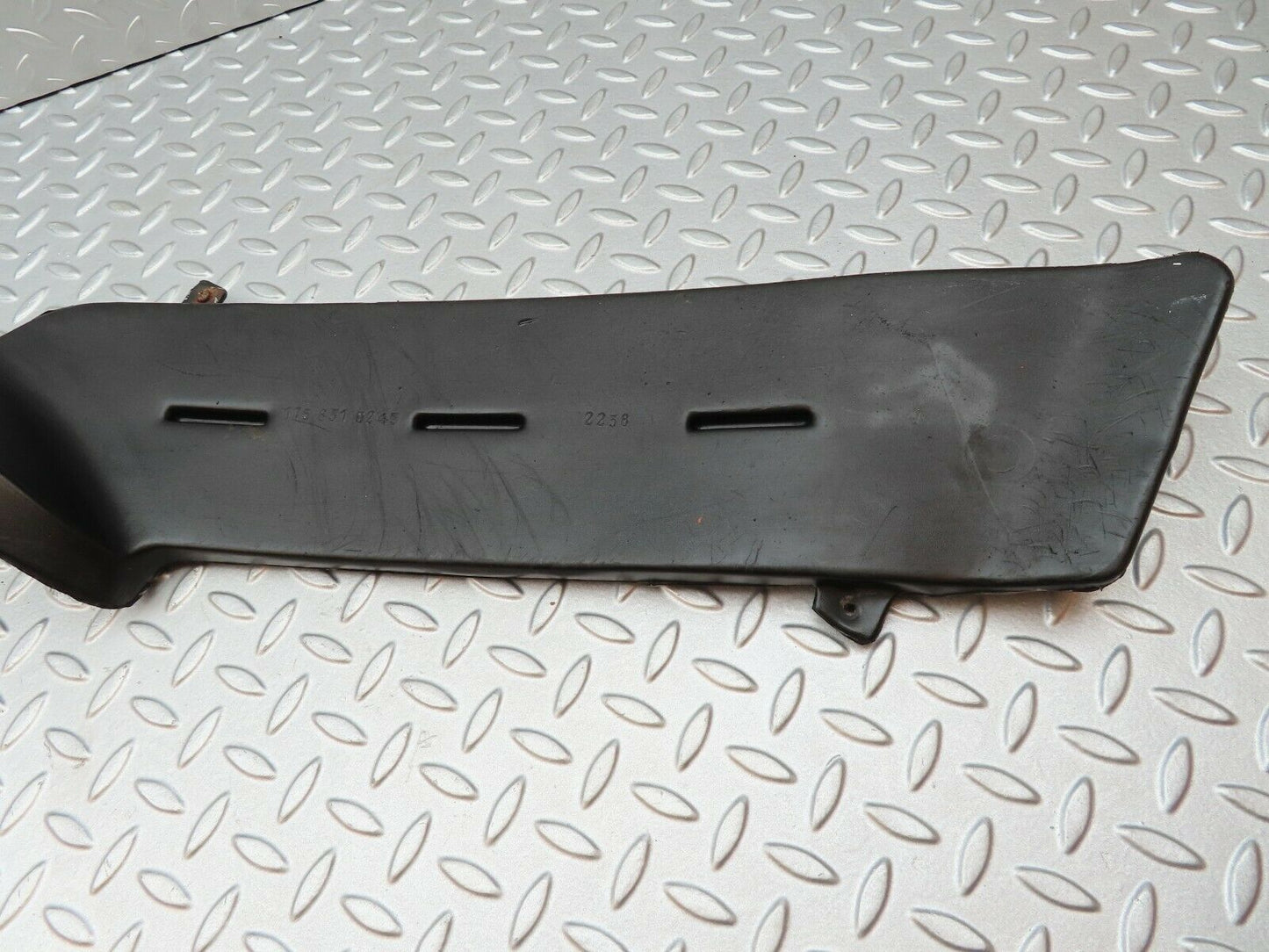 4606 Mercedes-Benz W114 280CE Coupe Air Duct Heater Ventilation R 1158310245