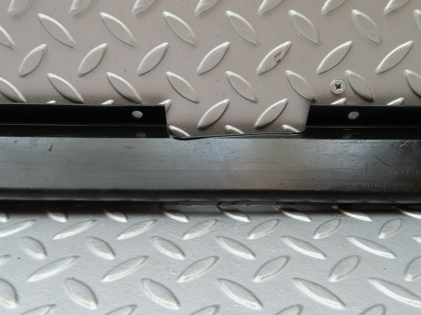 4398 Mercedes-Benz W123 230E Cabel Chanel Cover Front Left 1238210936