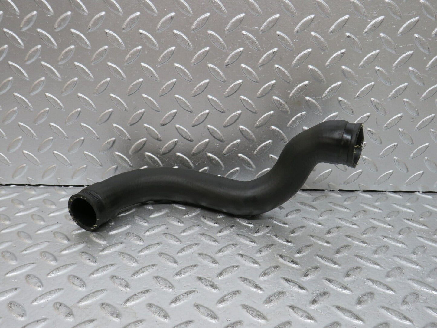 28089 Mercedes-Benz W123 280E Radiator Hose 1235011382