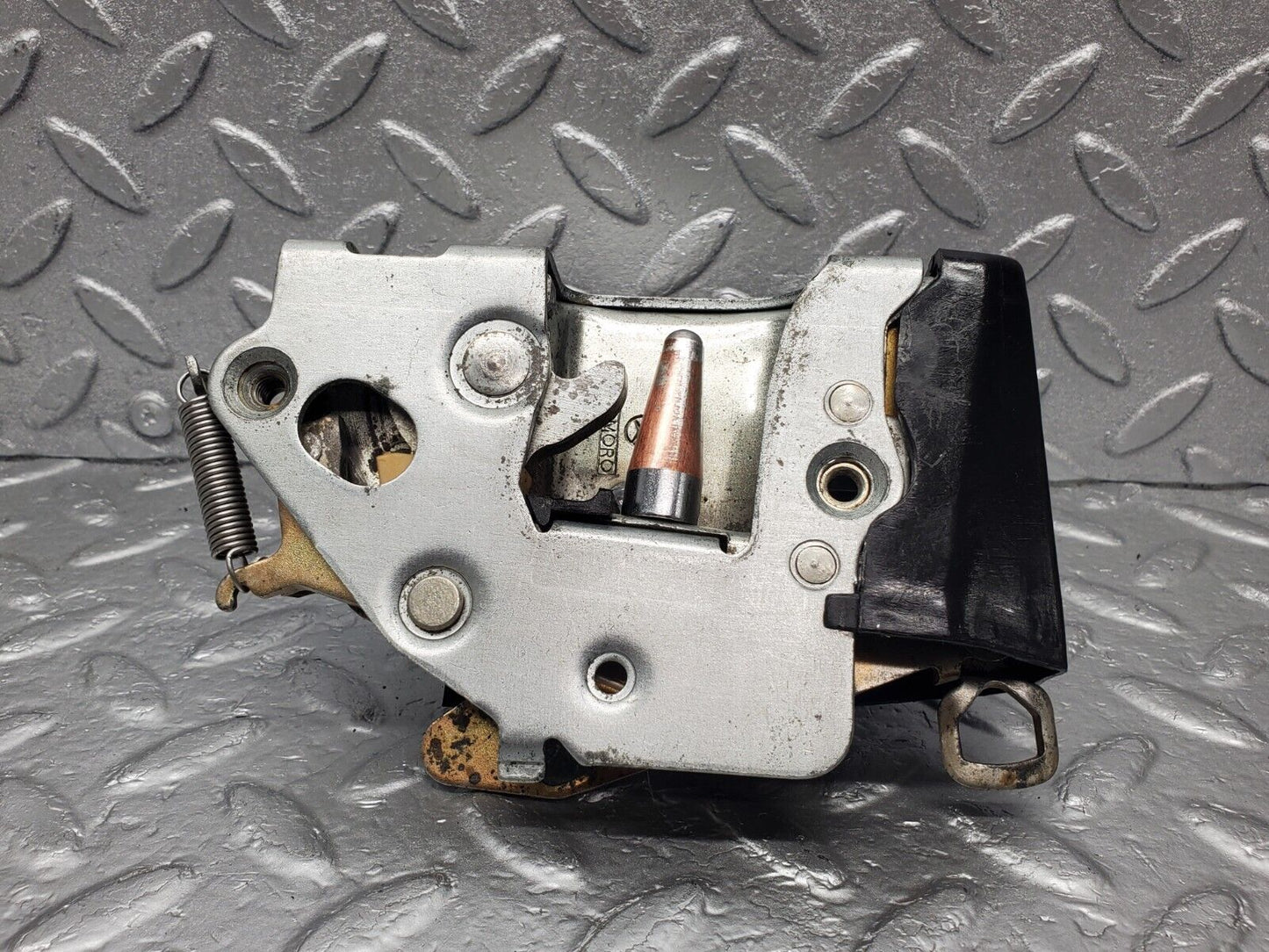 46382 Mercedes-Benz C123 280CE Coupe Right Door Lock Mechanism 1237230408