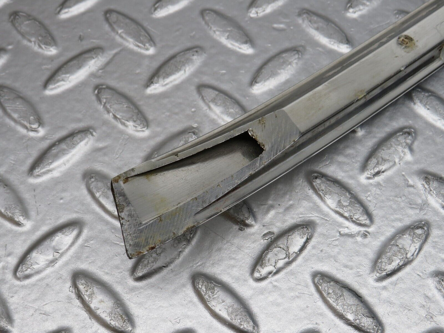 39854 Mercedes-Benz R107 350SL Hardtop Roof Chrome Left Side