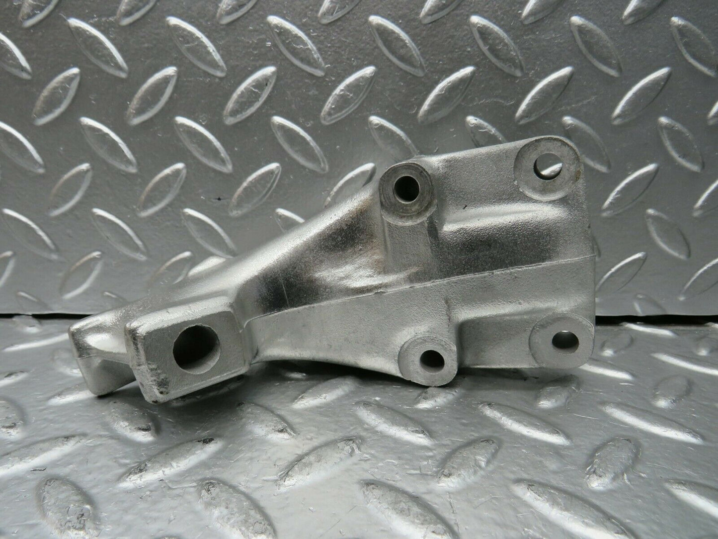 22833 Mercedes-Benz C107 450SLC Engine Mount Bracket Left Side 1162234604