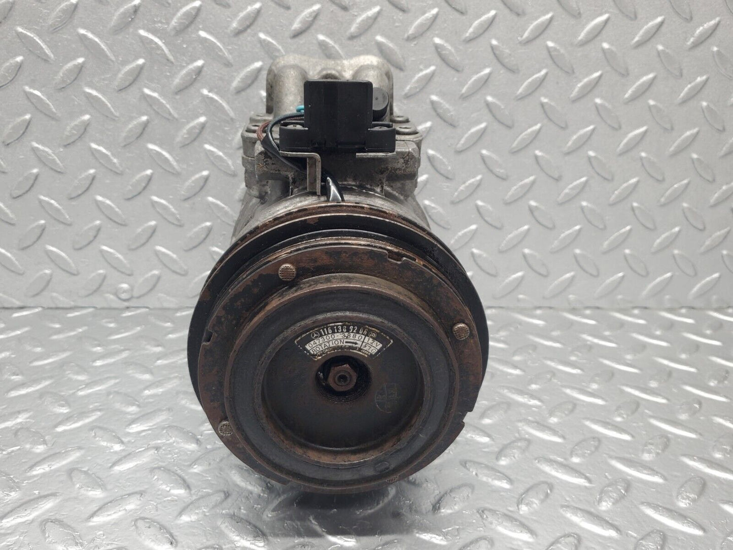 46060 Mercedes-Benz W126 420SE Air Conditioning Compressor Denso 1161310101 1161310002 1161300206