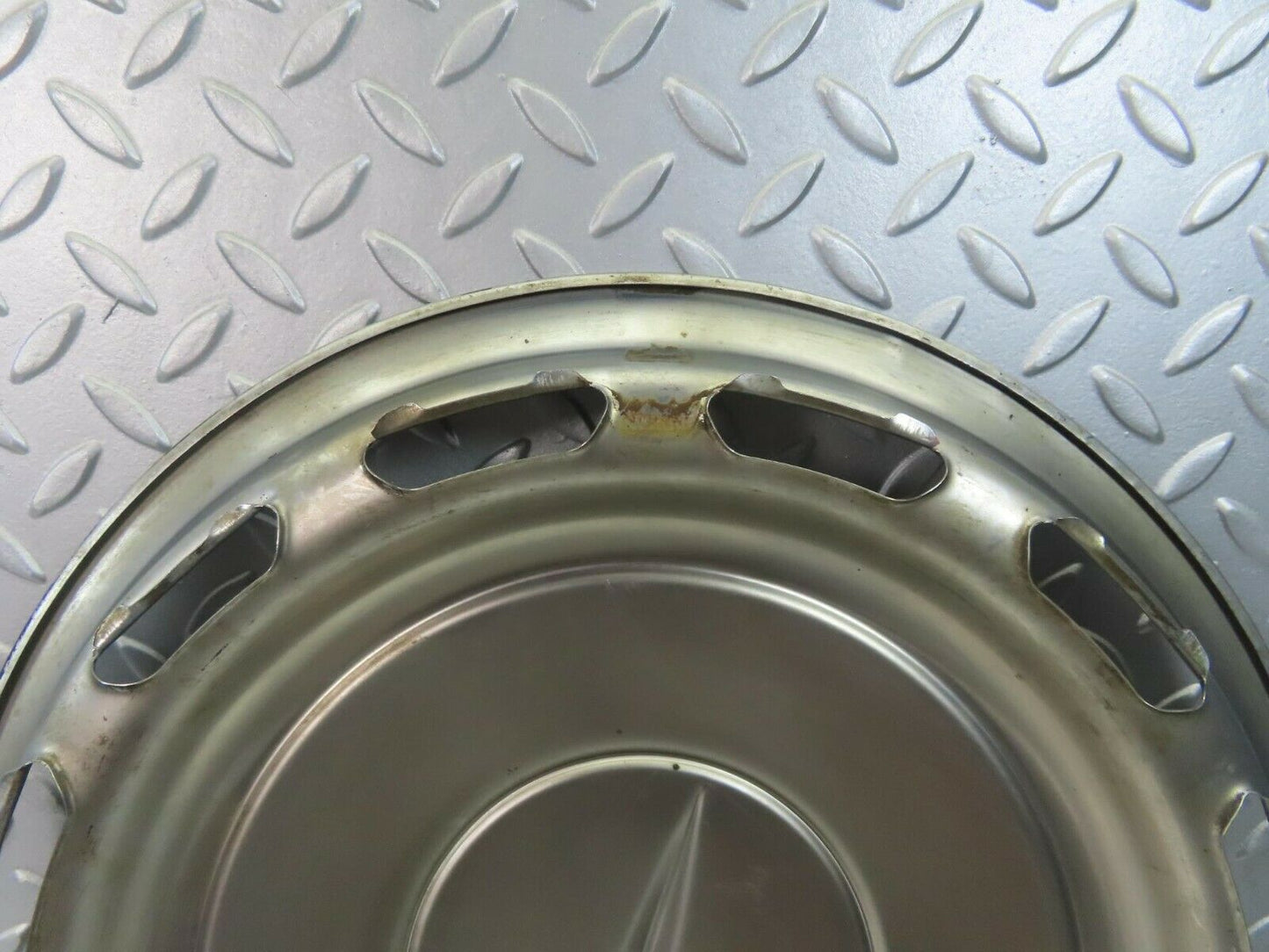 8390 Mercedes-Benz Vintage Wheel Trim Hub Cap 14