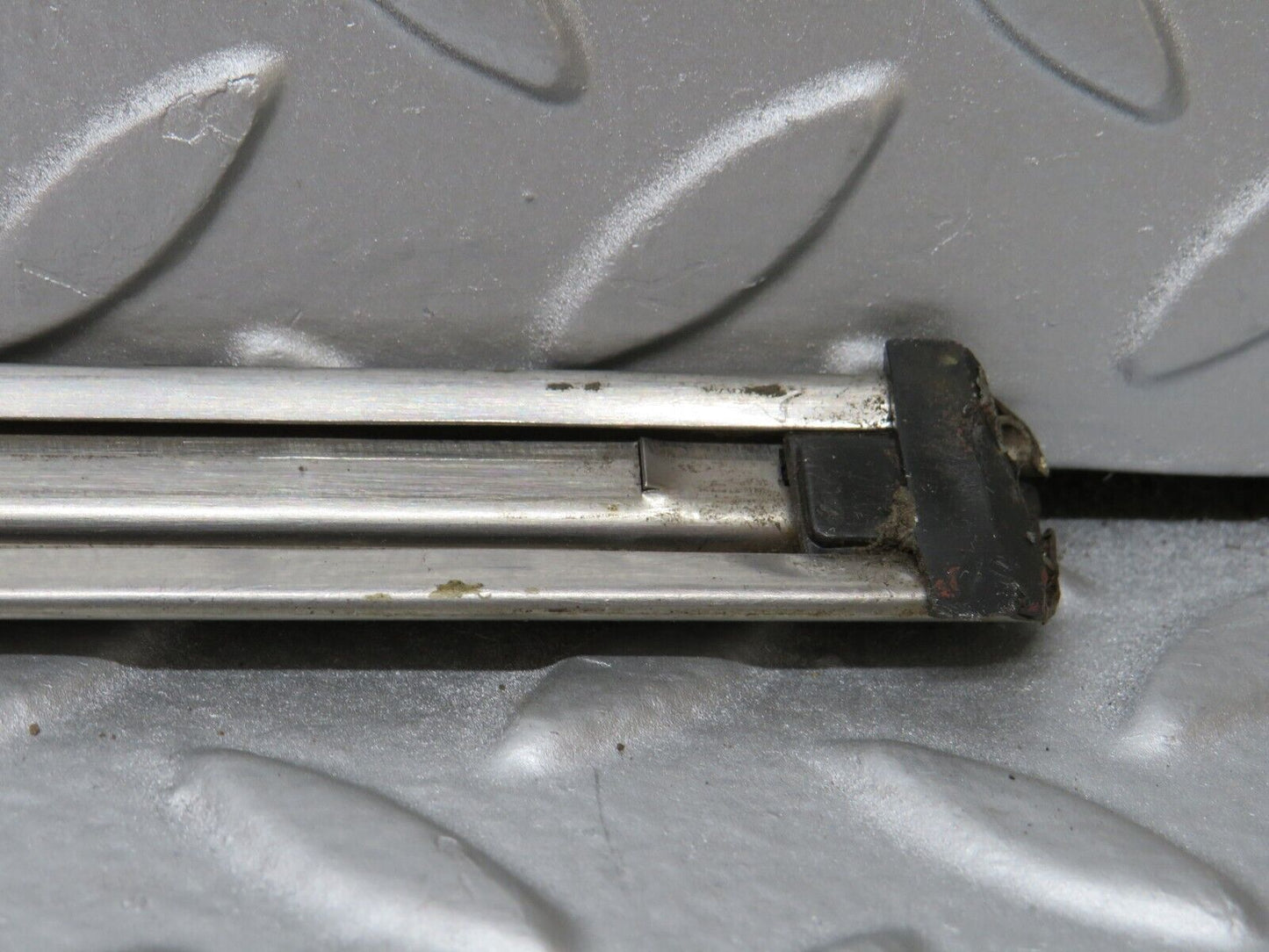 35774 Mercedes-Benz W108 Front Left Door Centre Moulding Trim
