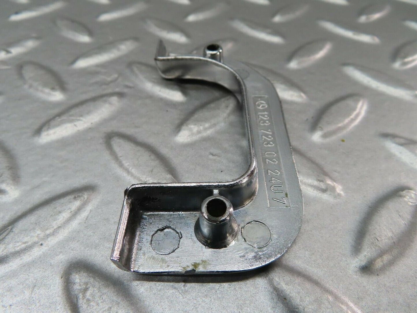 15226 Mercedes-Benz W123 230E Right Interior Chrome Door Latch Trim 1237230224