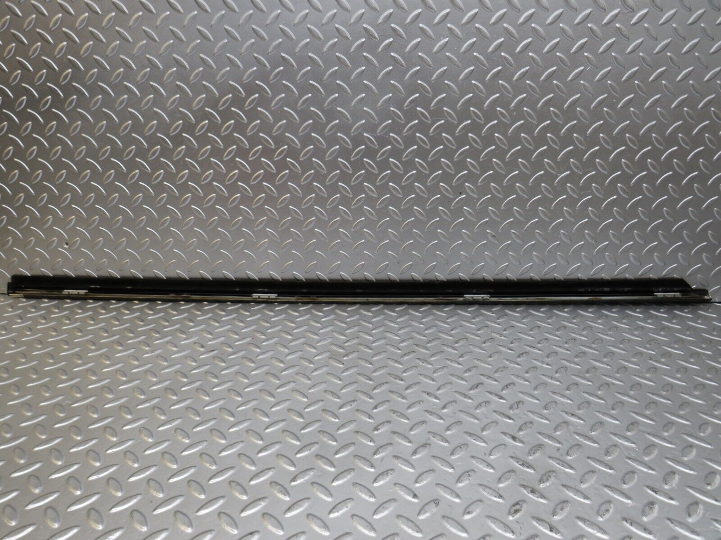 24886 Mercedes-Benz W140 SEL320 LWB Rear Right Door Moulding Trim