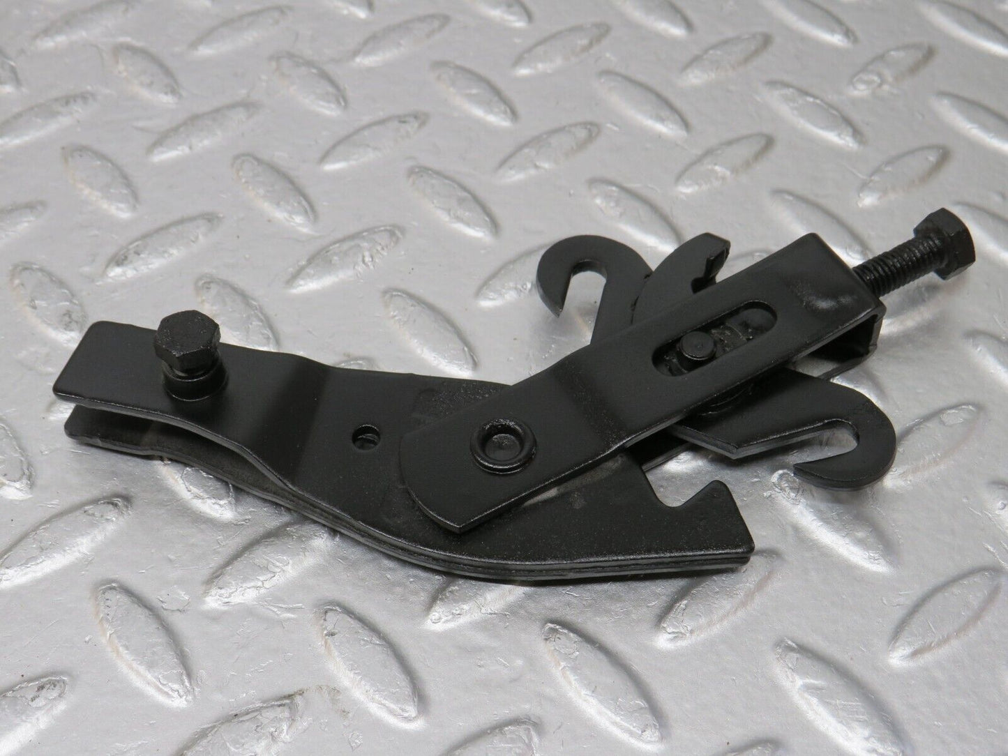 34677 Mercedes-Benz W124 260E Handbrake Adjusting Handbrake Regulator
