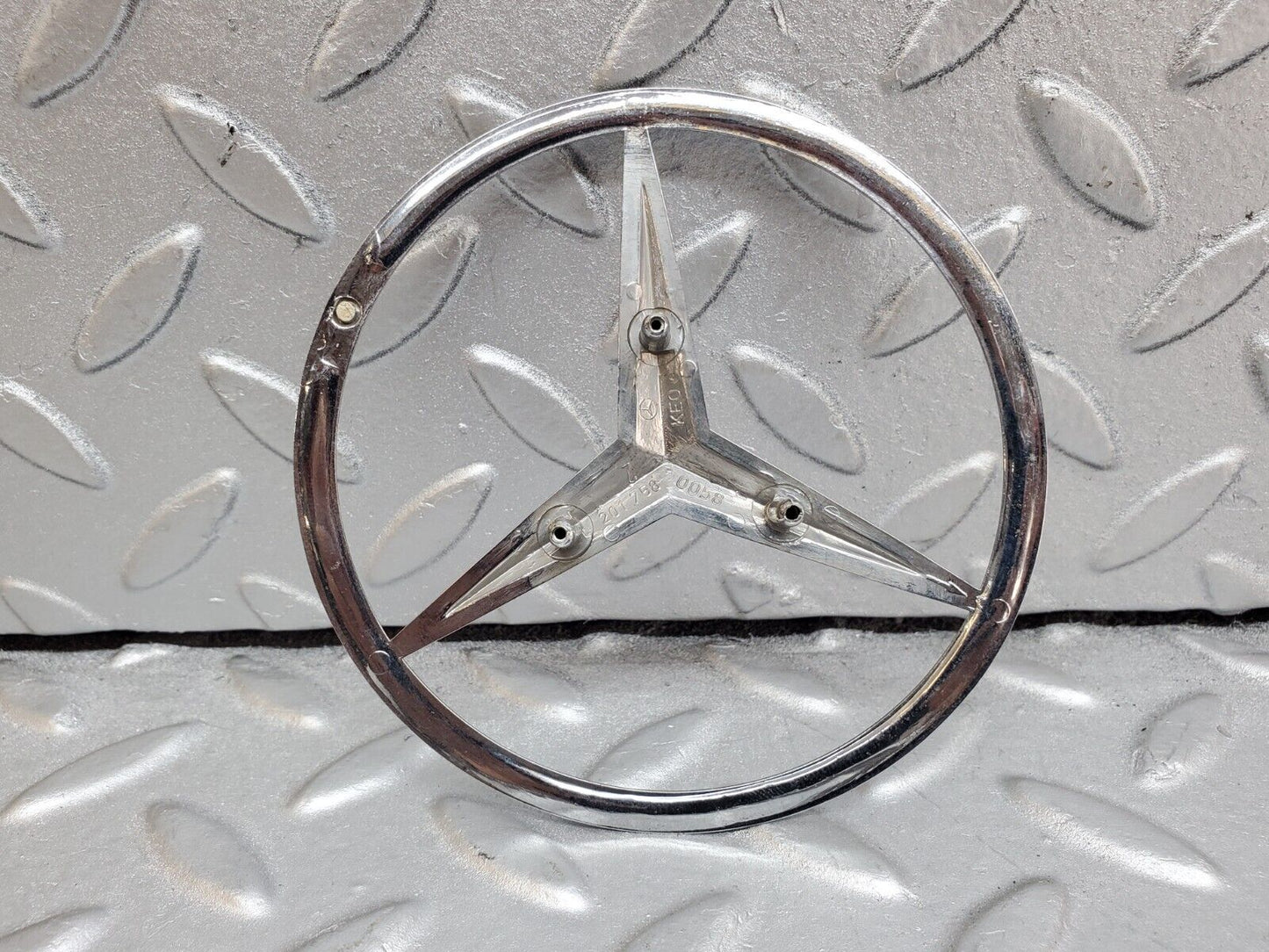 44753 Mercedes-Benz W124 220E Chrome Rear Emblem 2017580058