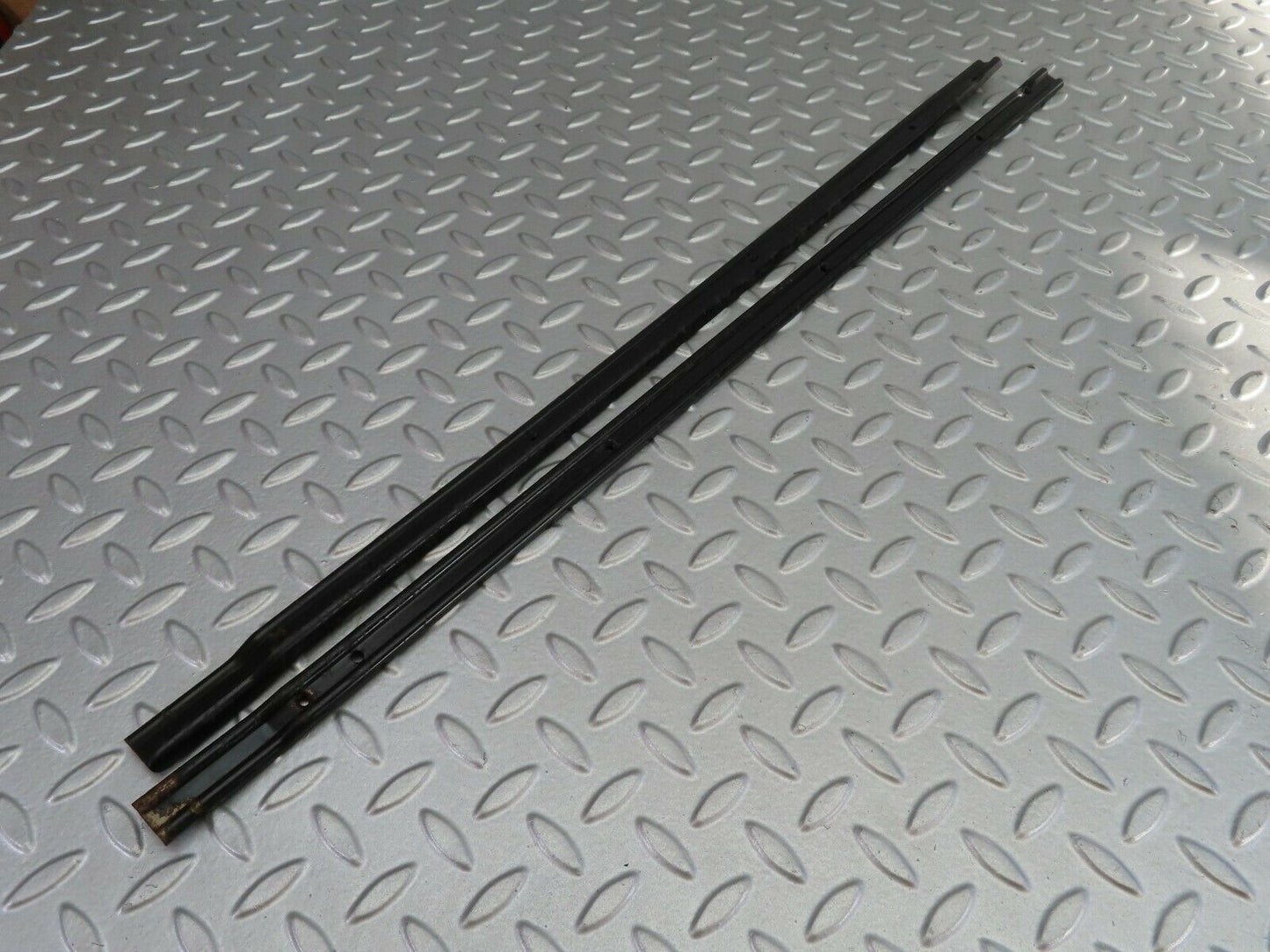 7216 Mercedes-Benz C107 350SLC Coupe Trunk Carpet Holding Strips Rails