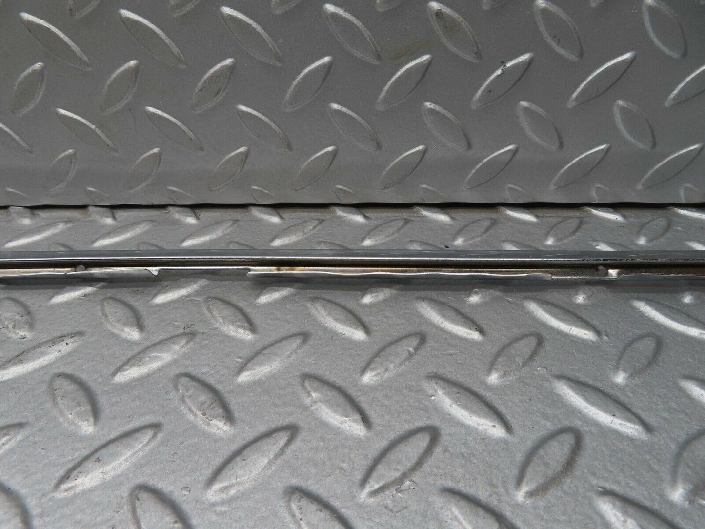 13282 Mercedes-Benz W111 220S Dashboard Chrome Trim