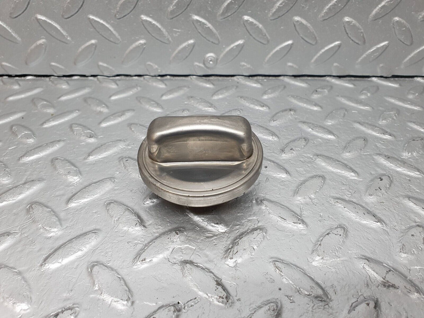 40919 Mercedes-Benz W126 300SE Fuel Tank Cap 1244700005