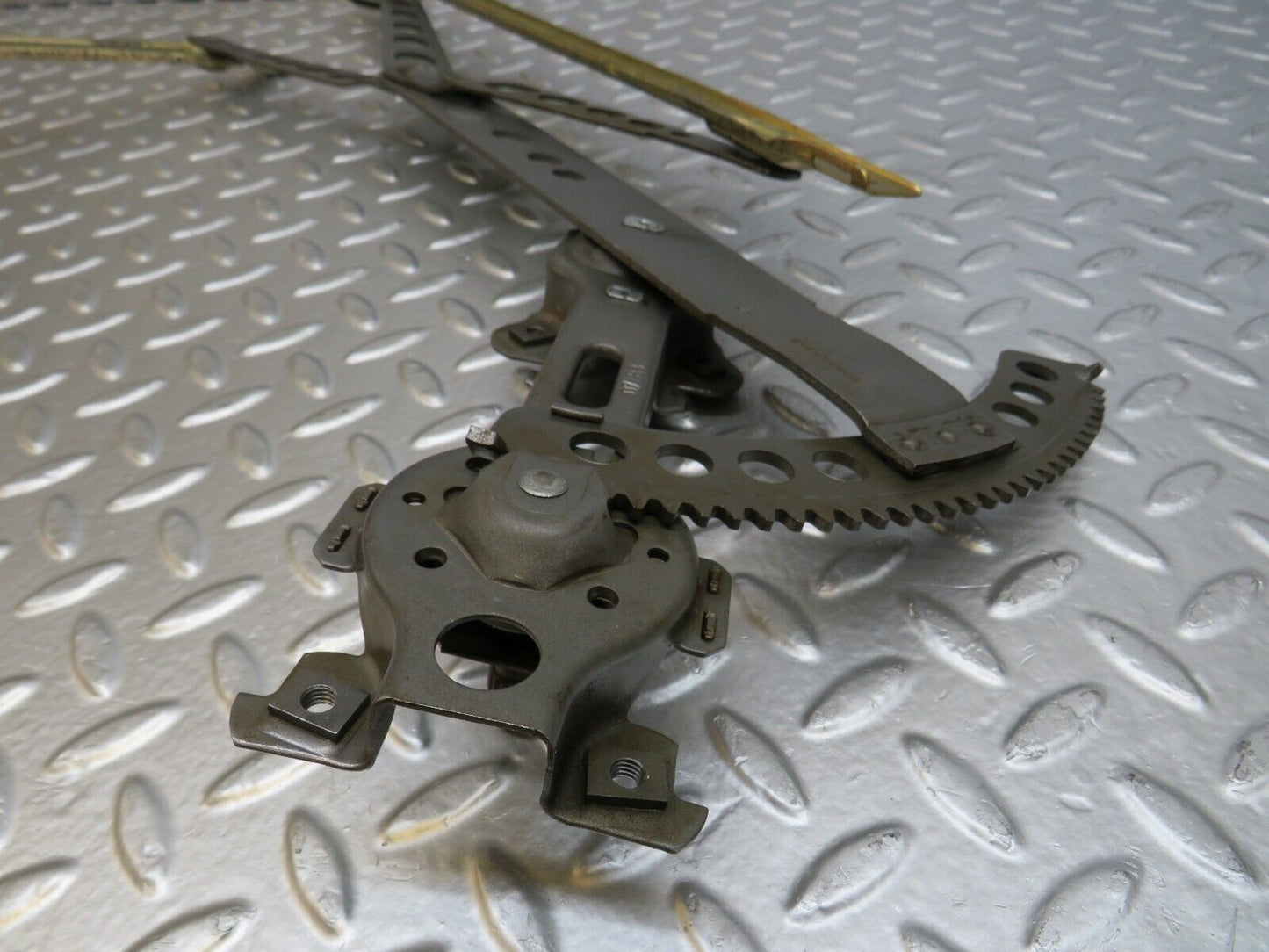 25453 Mercedes-Benz W123 200 Front Right Manual Window Regulator