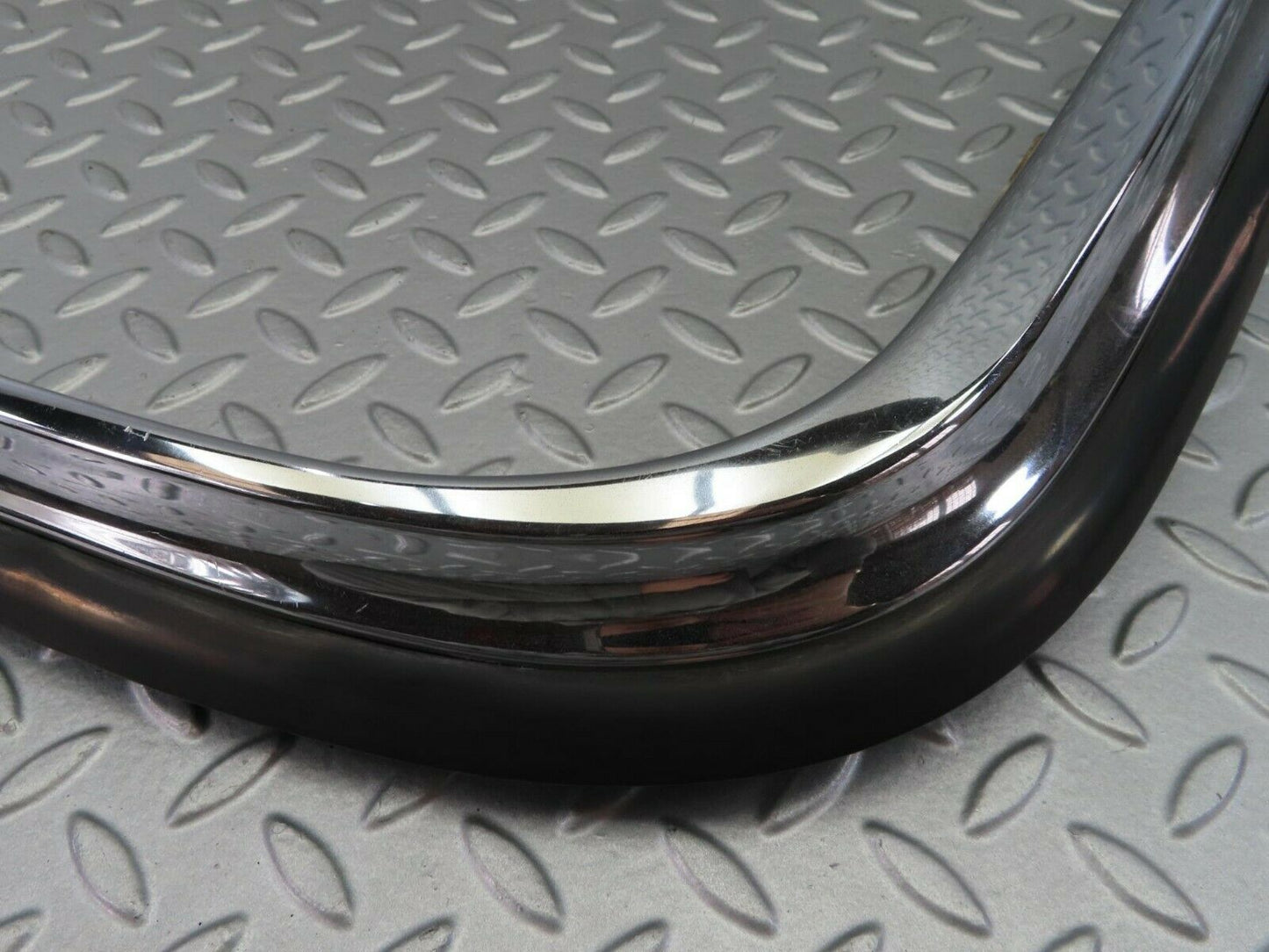 7389 Mercedes-Benz W116 450SE Rear Left Upper Bumper Chrome