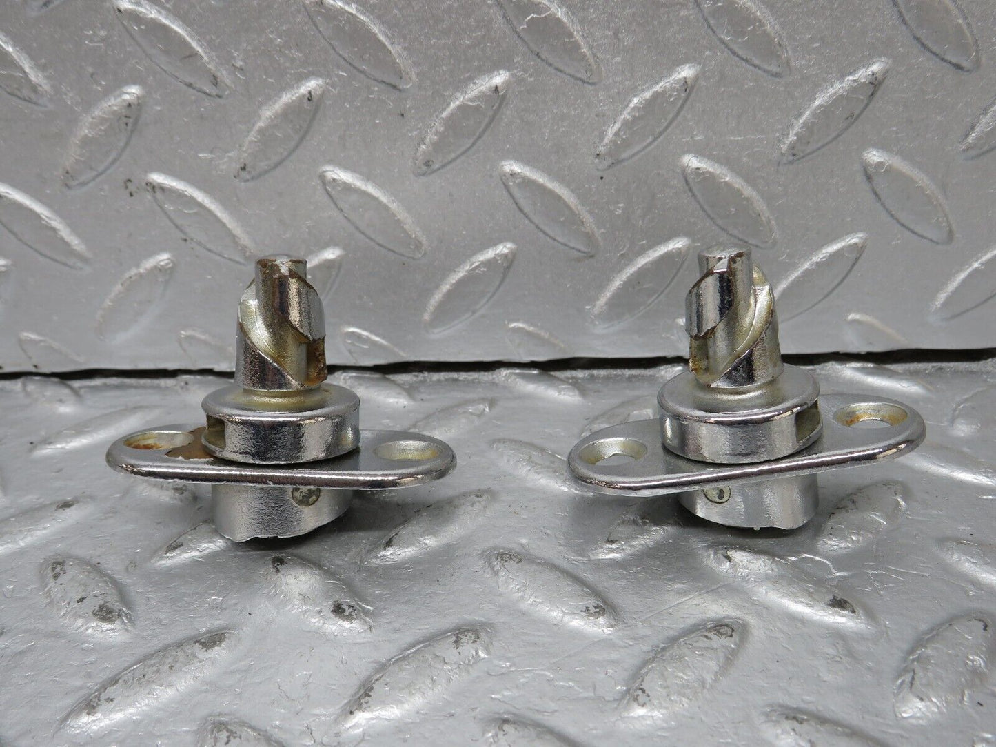 39960 Mercedes-Benz R107 350SL Coupe Soft Top Lock Pair