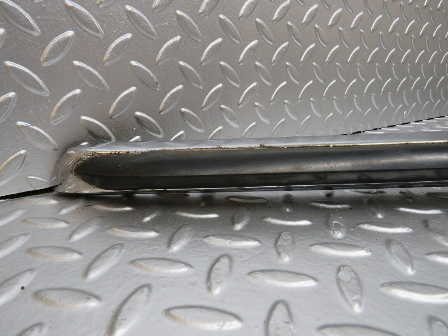 26347 Mercedes-Benz W116 450SE Rear Right Upper Bumper Chrome
